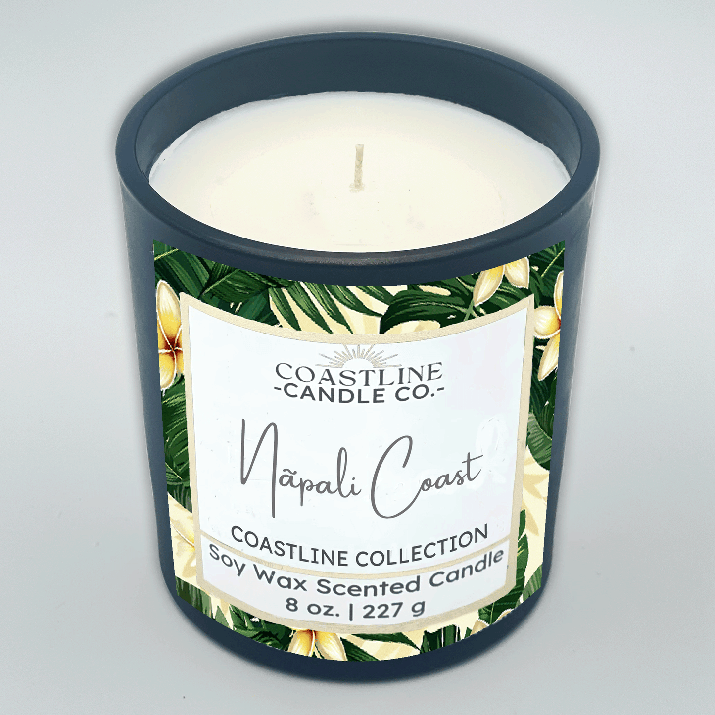 Nãpali Coast Soy Wax Candle - Coastline Collection in 8 oz. Black Jar